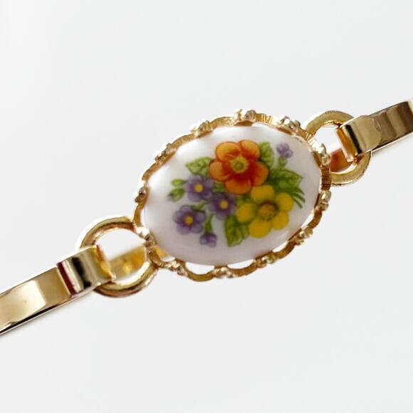 SOLD - Picture 4 of 12